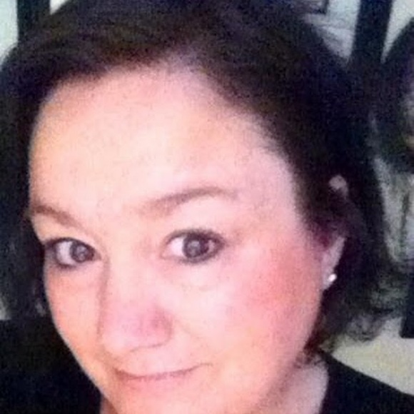 Meet your Posher, Carla - Picture 1 of 1